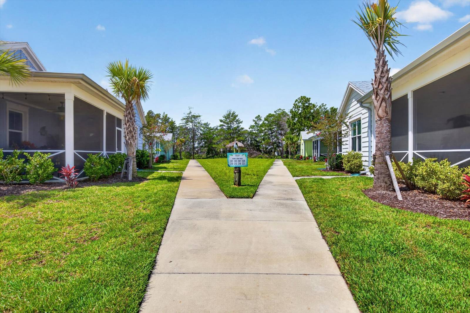 215 Hang Loose Way, Daytona Beach, FL 32124