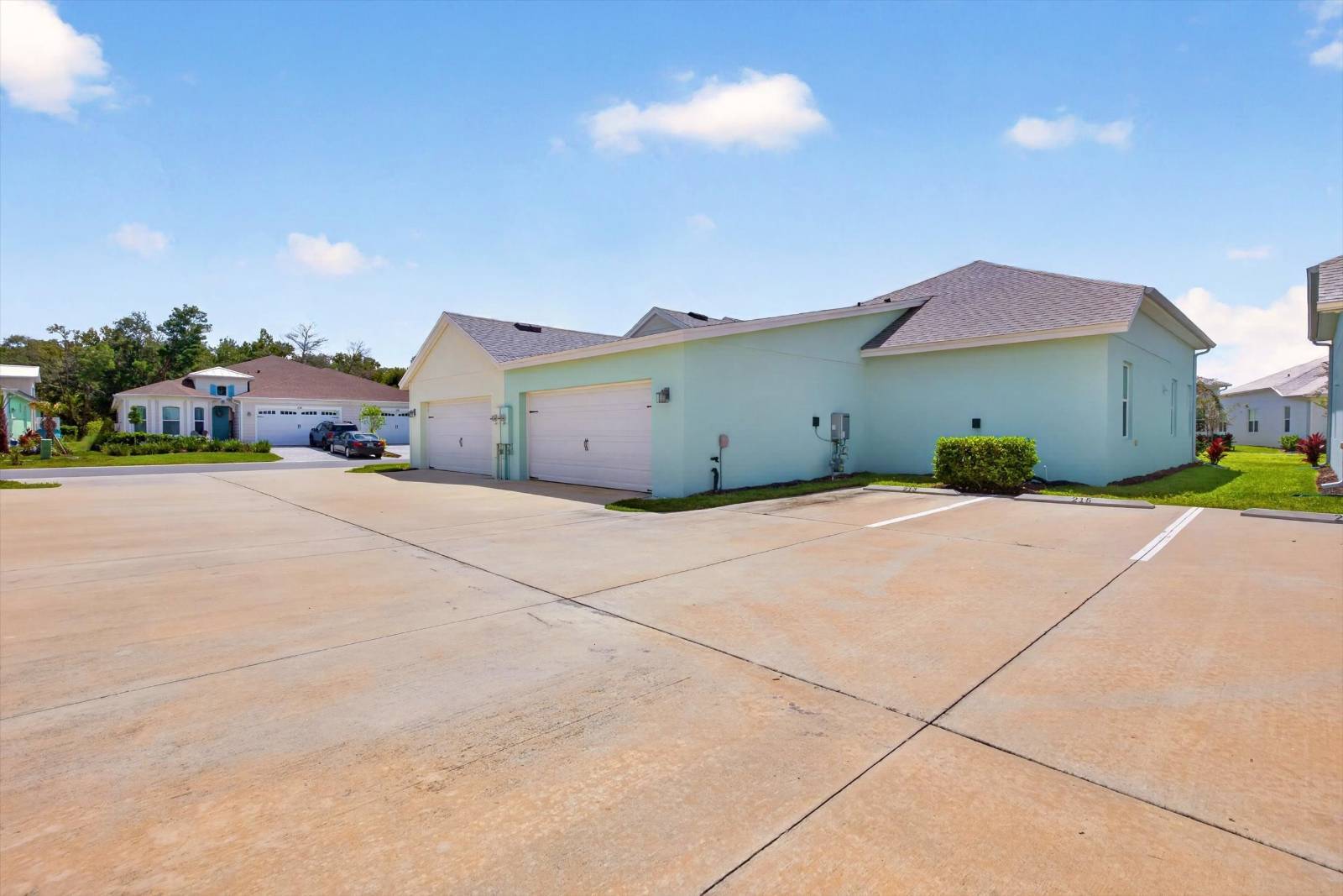 215 Hang Loose Way, Daytona Beach, FL 32124