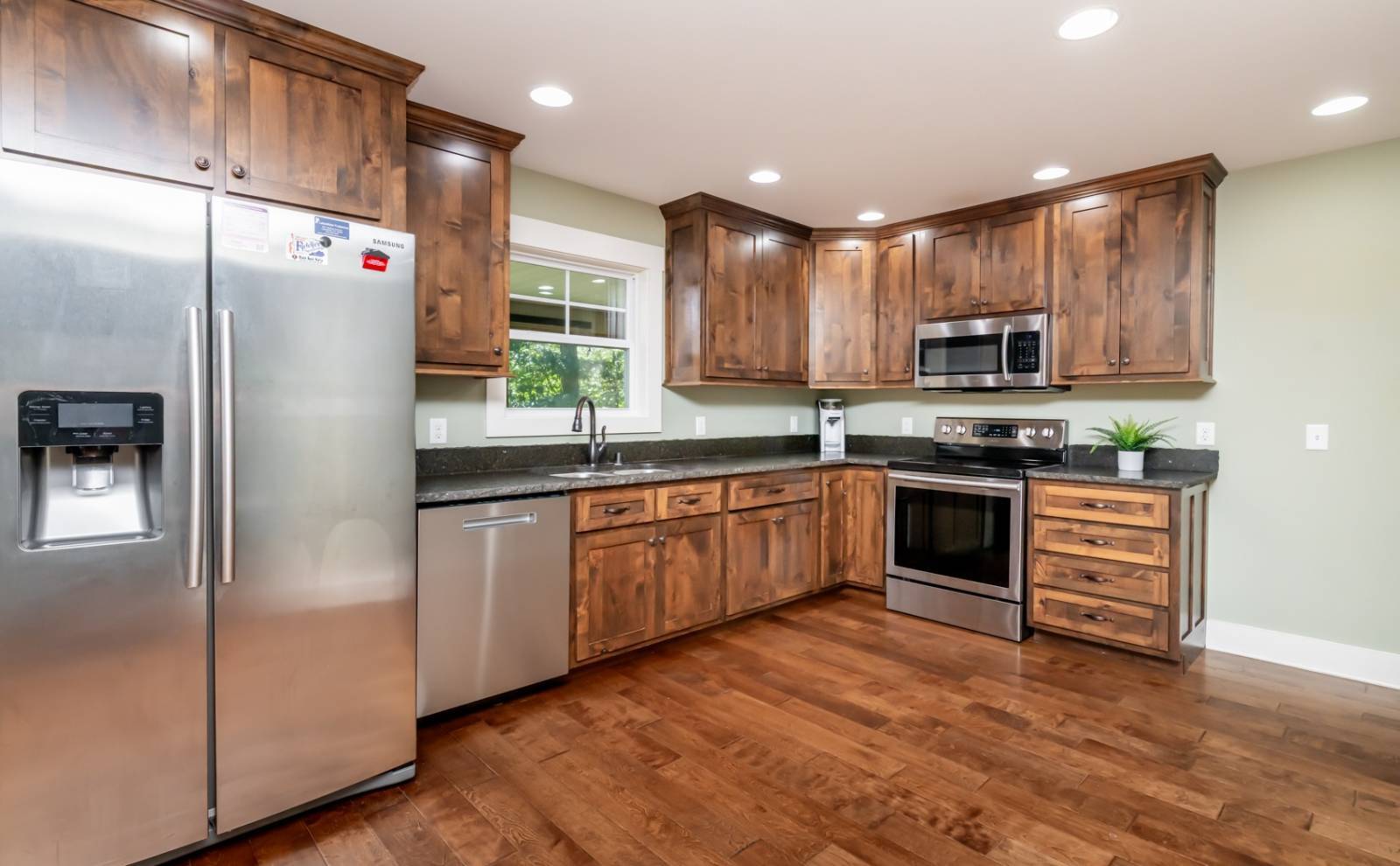 220 Cherry Ln, #11