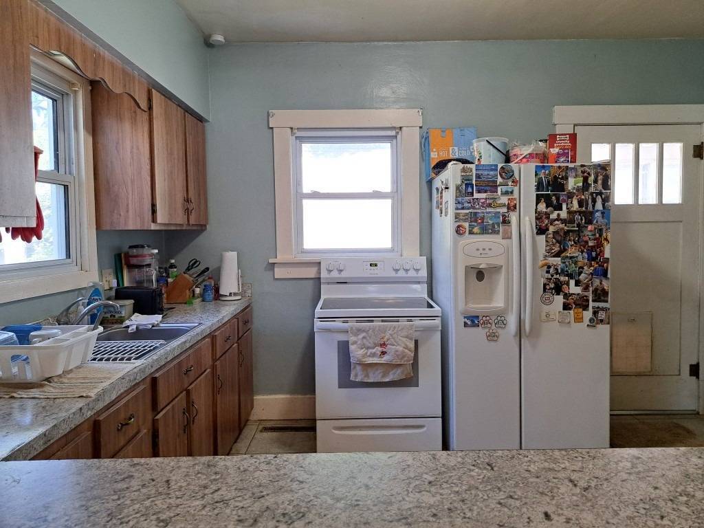 Photo 7 of 18 of home listing at 120 W 9th Street, Chadron, NE 69337