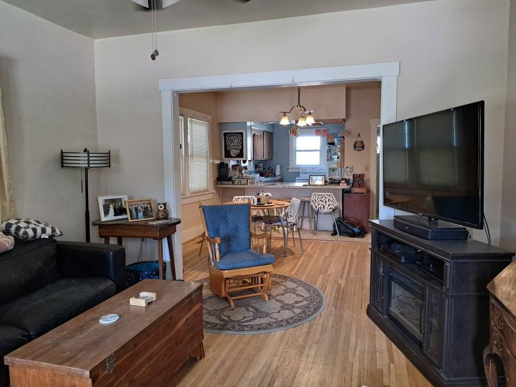Photo 6 of 18 of home listing at 120 W 9th Street, Chadron, NE 69337