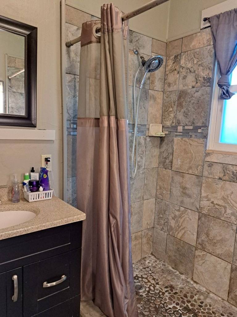 Photo 11 of 18 of home listing at 120 W 9th Street, Chadron, NE 69337