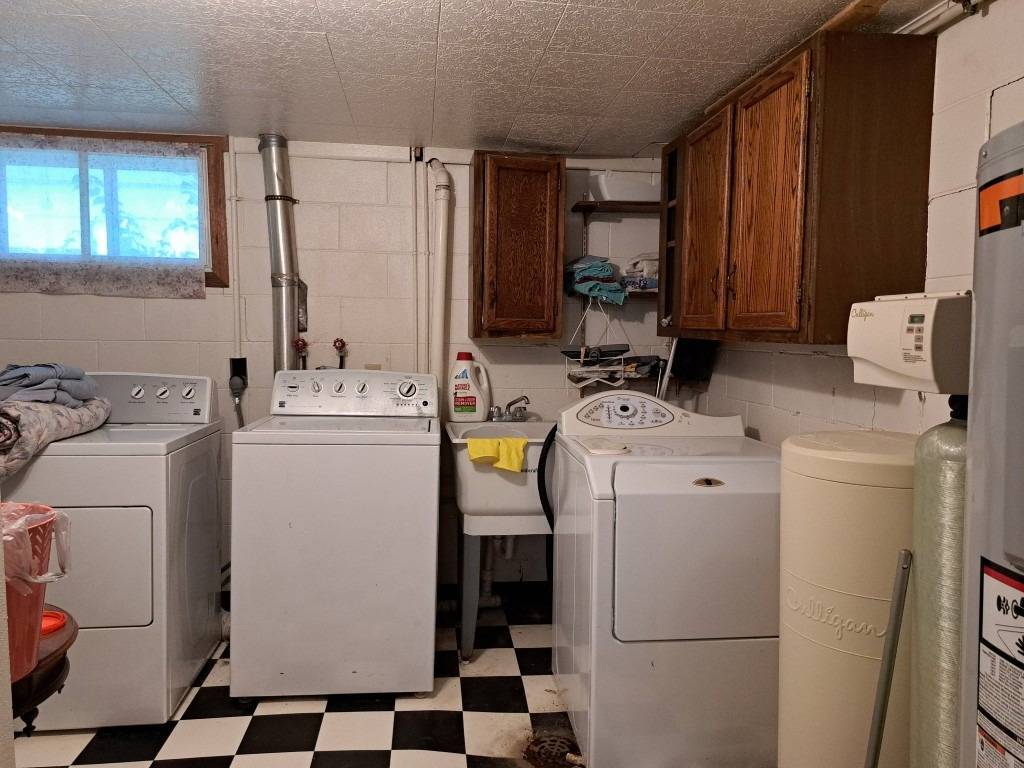 Photo 13 of 18 of home listing at 120 W 9th Street, Chadron, NE 69337
