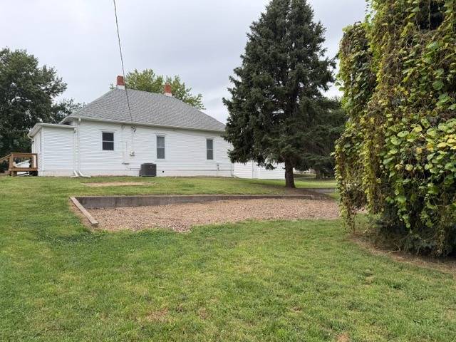 Photo 32 of 34 of home listing at 616 14th street, Aurora, NE 68818