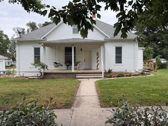 Photo 1 of 34 of home listing at 616 14th street, Aurora, NE 68818