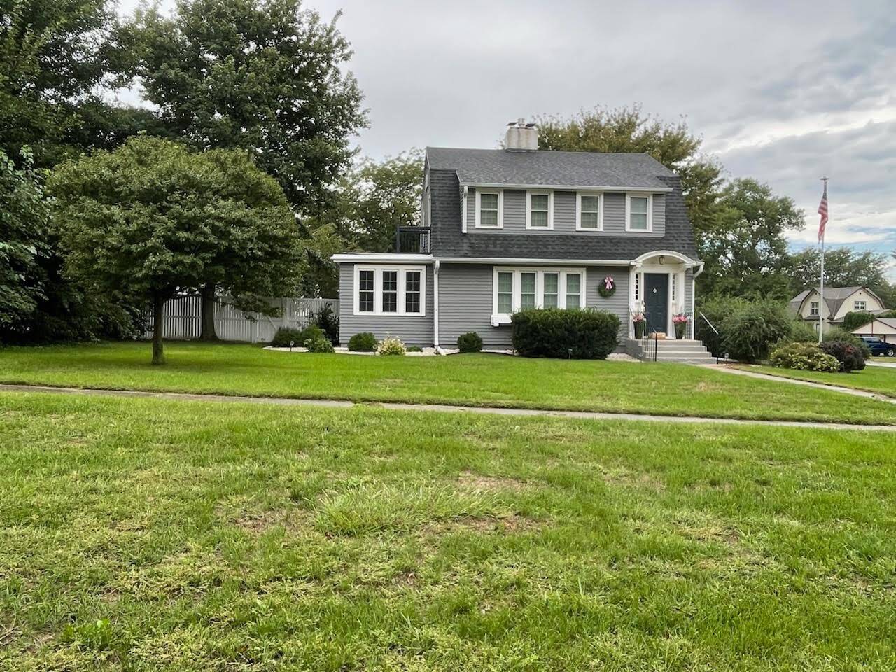 Photo 2 of 9 of home listing at 1302 Redick Ave, Creighton, NE 68729