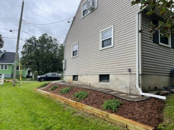 105 Marion Ave