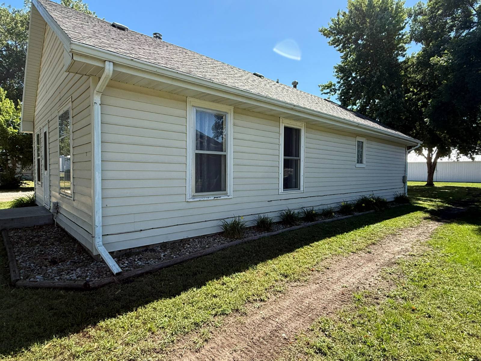 Photo 6 of 36 of home listing at 923 E Fremont Street, O'neill, NE 68763