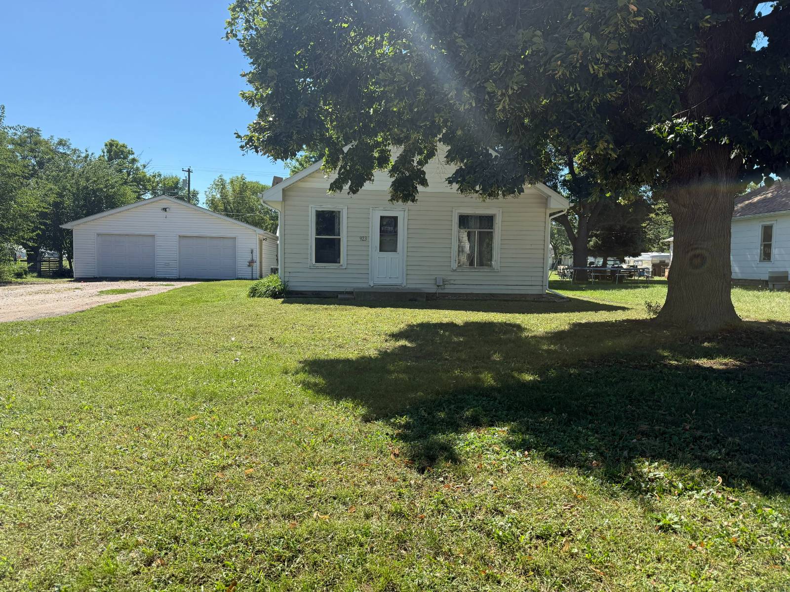 Photo 3 of 36 of home listing at 923 E Fremont Street, O'neill, NE 68763