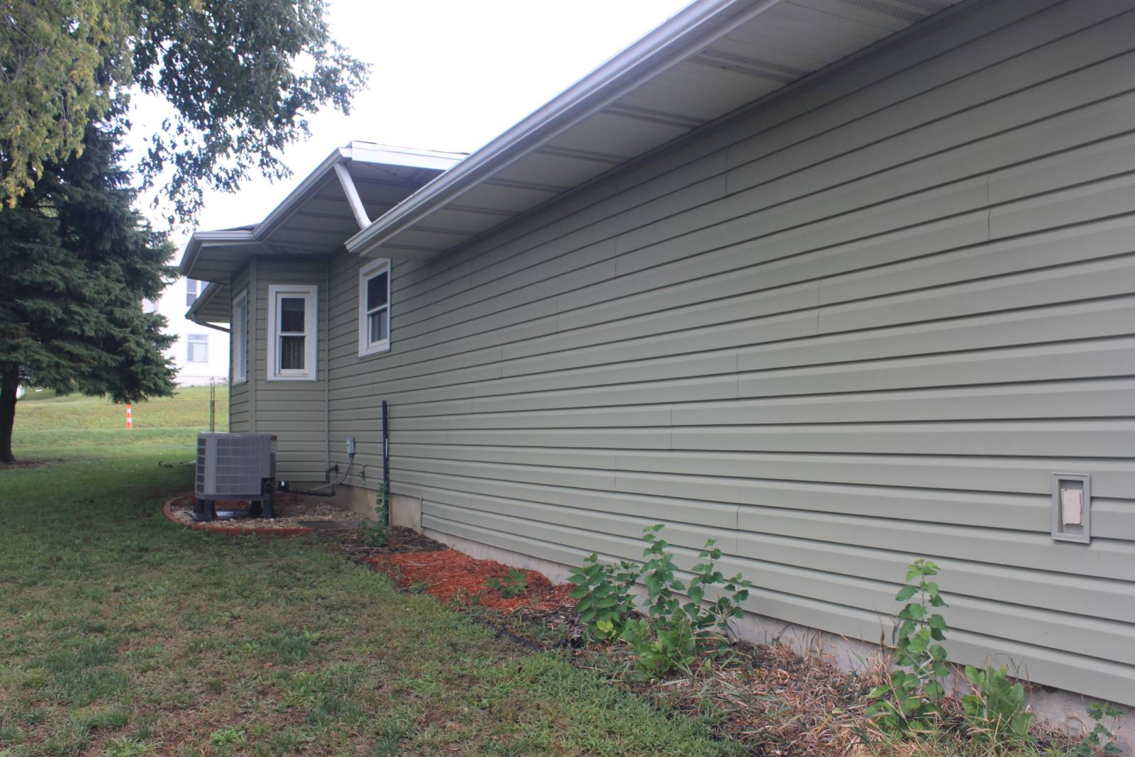 Photo 17 of 17 of home listing at 604 Annie St, Newcastle, NE 68757