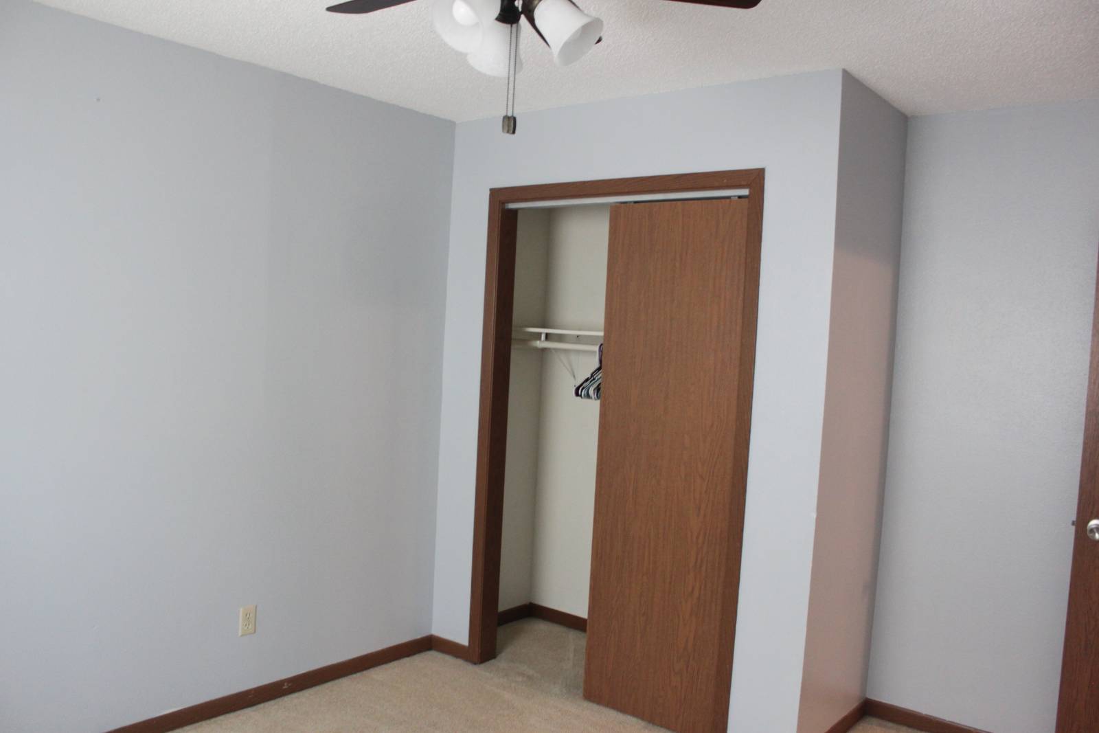 Photo 11 of 17 of home listing at 604 Annie St, Newcastle, NE 68757