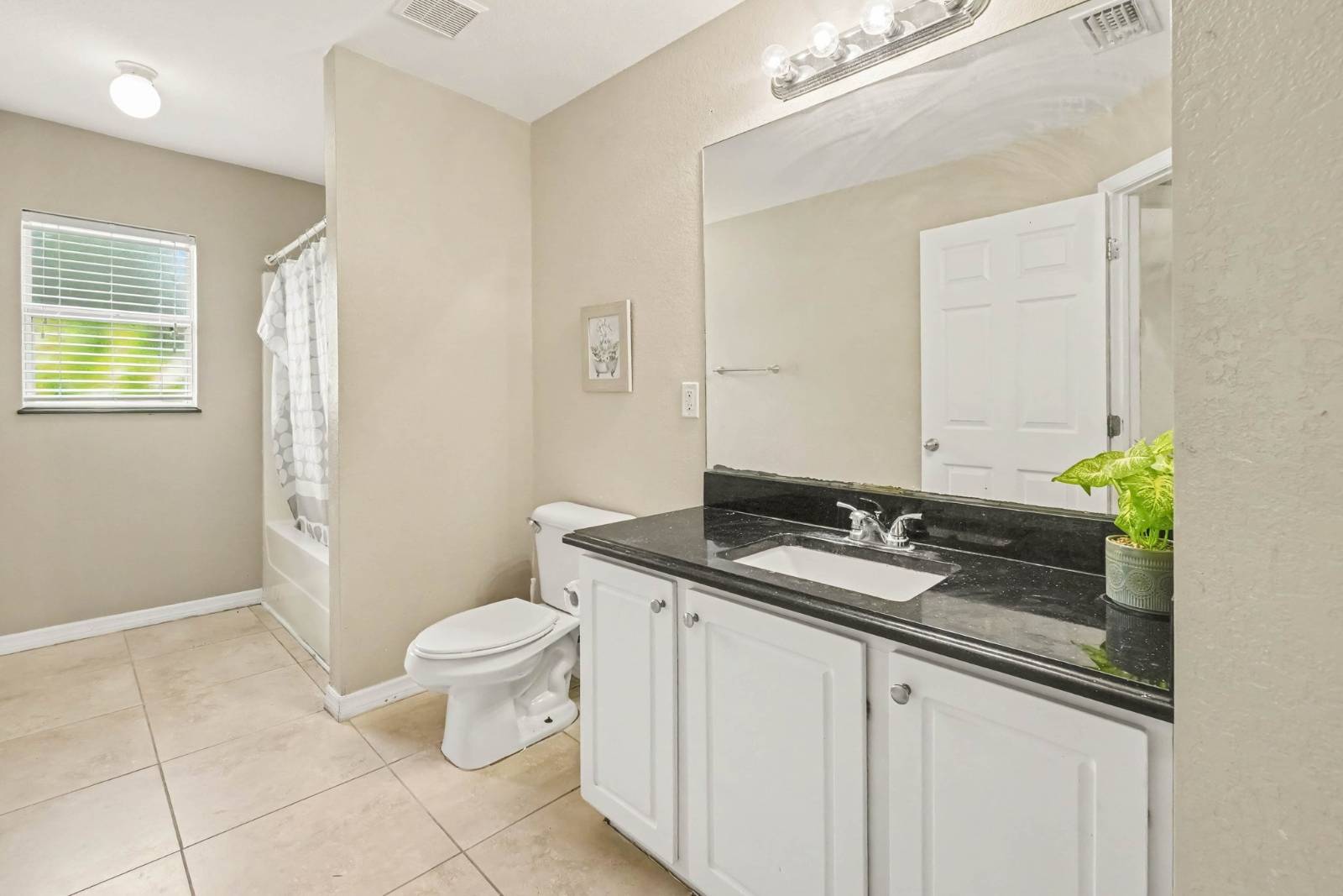 2004 NW 23rd Ter, Cape Coral, FL 33993