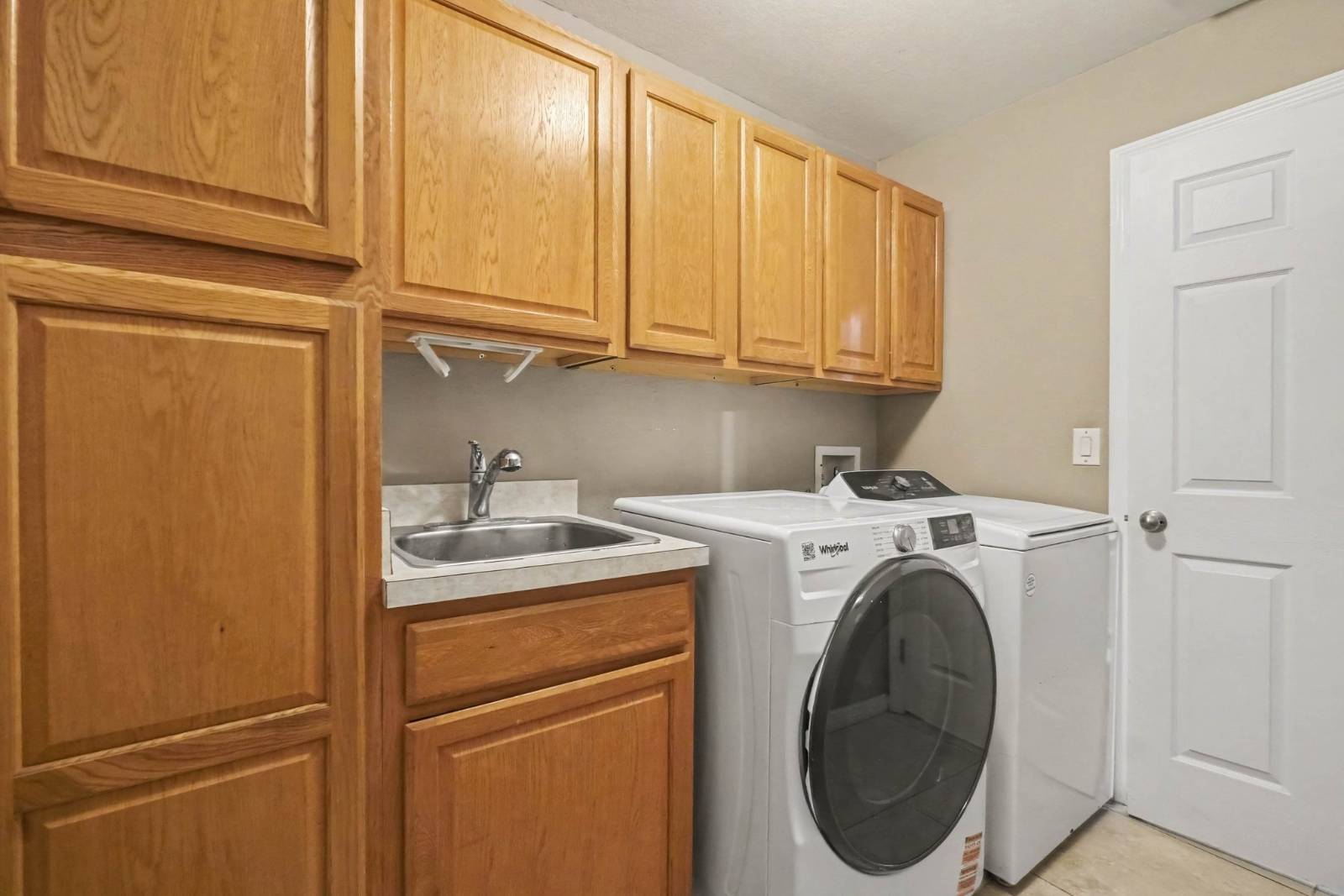 2004 NW 23rd Ter, Cape Coral, FL 33993