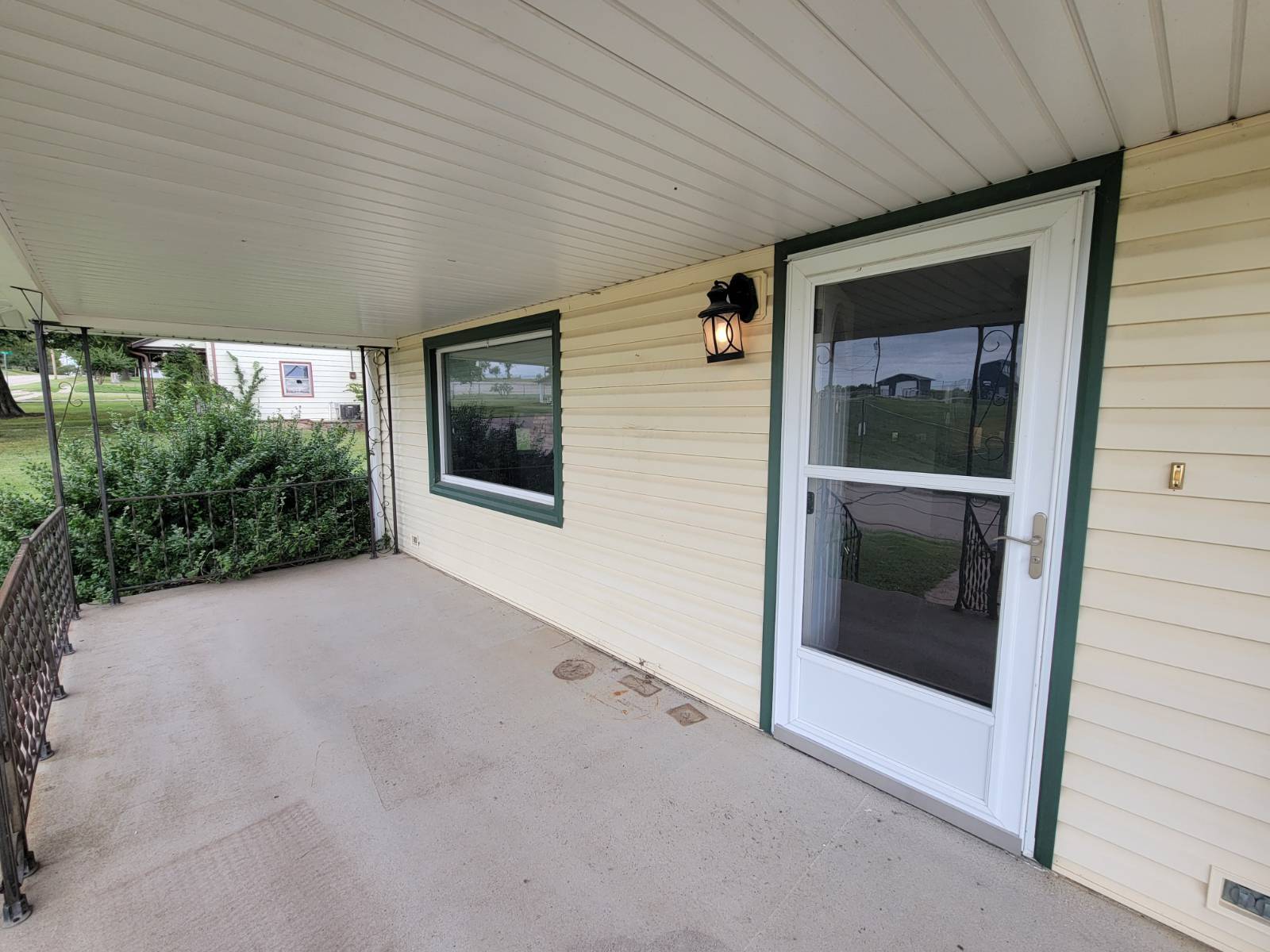 Photo 6 of 44 of home listing at 838 Longbranch Street, Humboldt, NE 68376