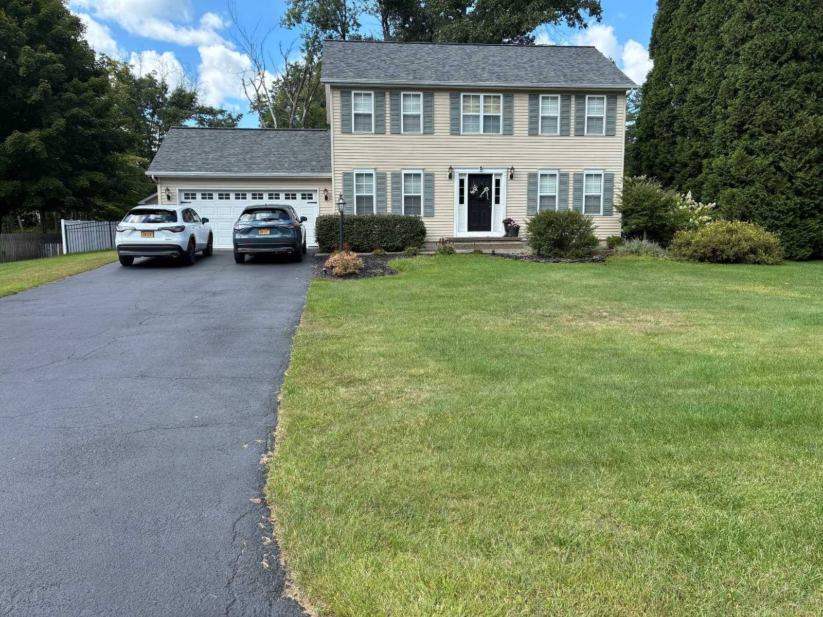 5 Carriage Way