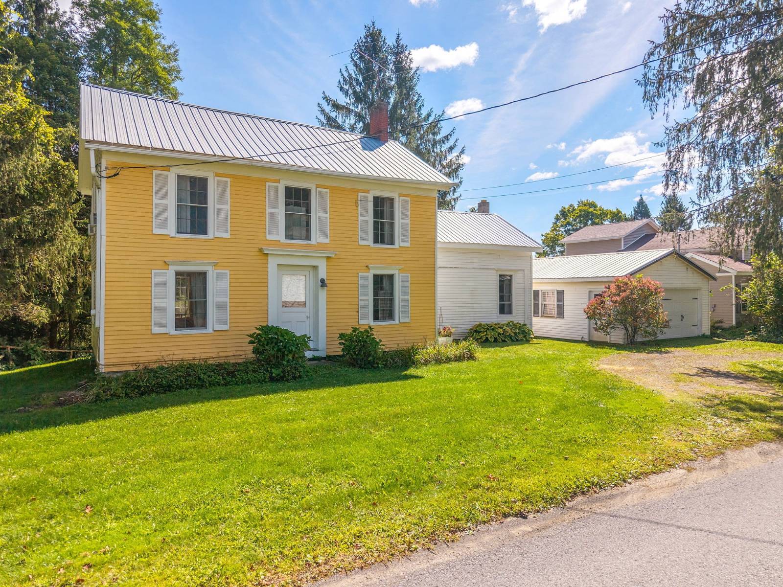 578 Greenough Rd