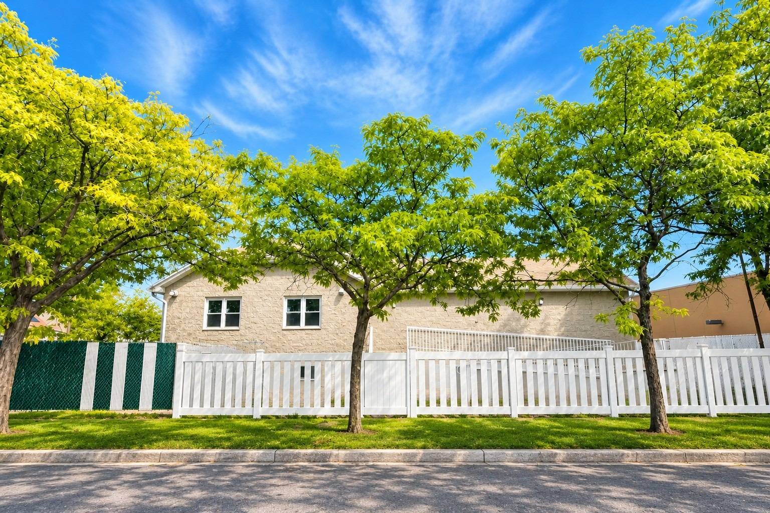 472 Netherland Ave.