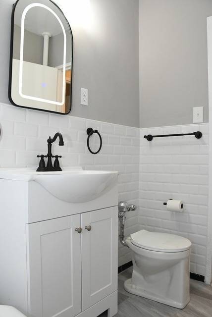 568 Grand Street, #602