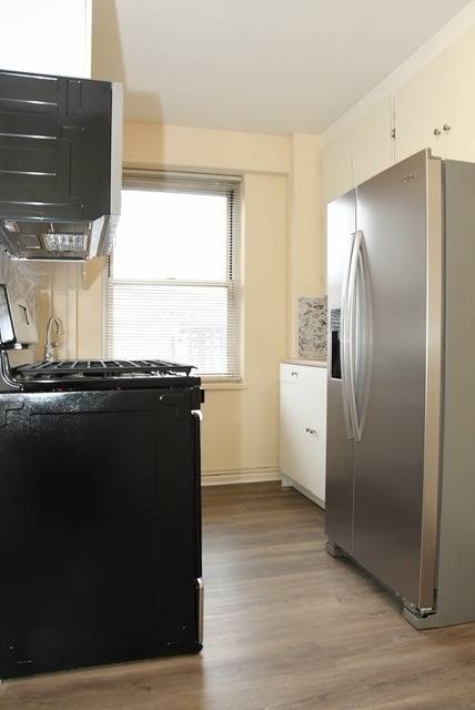 568 Grand Street, #602