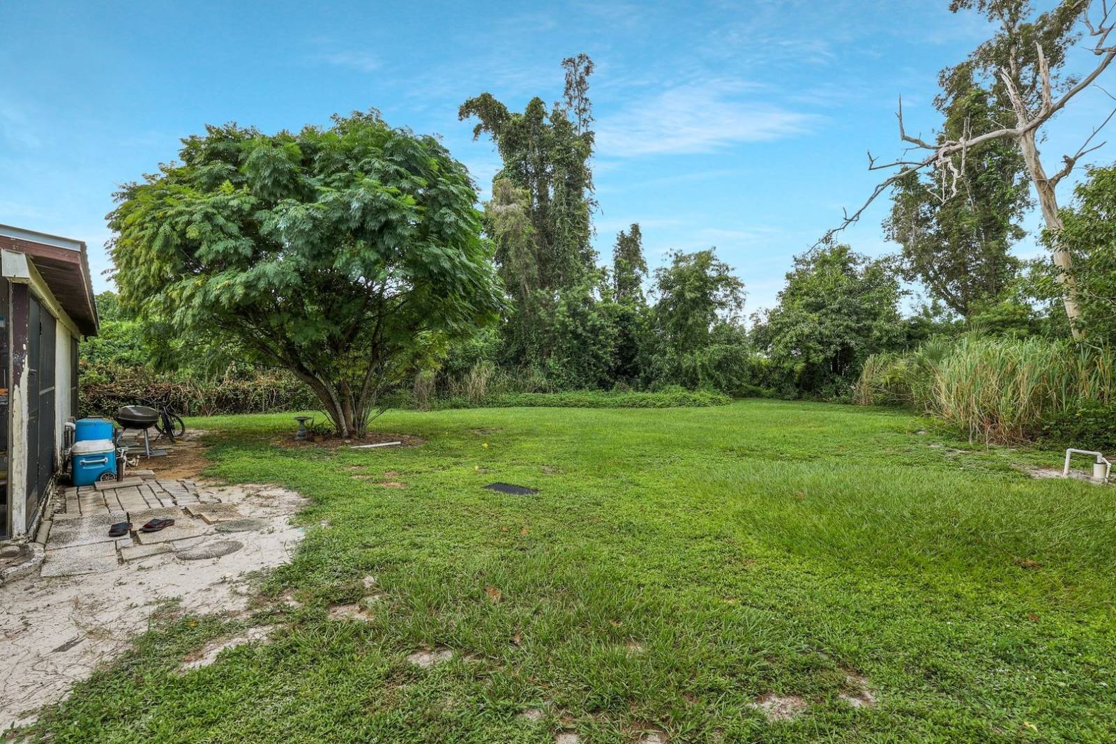 17434 / 17436 E Carnegie Cir, Fort Myers, FL 33967