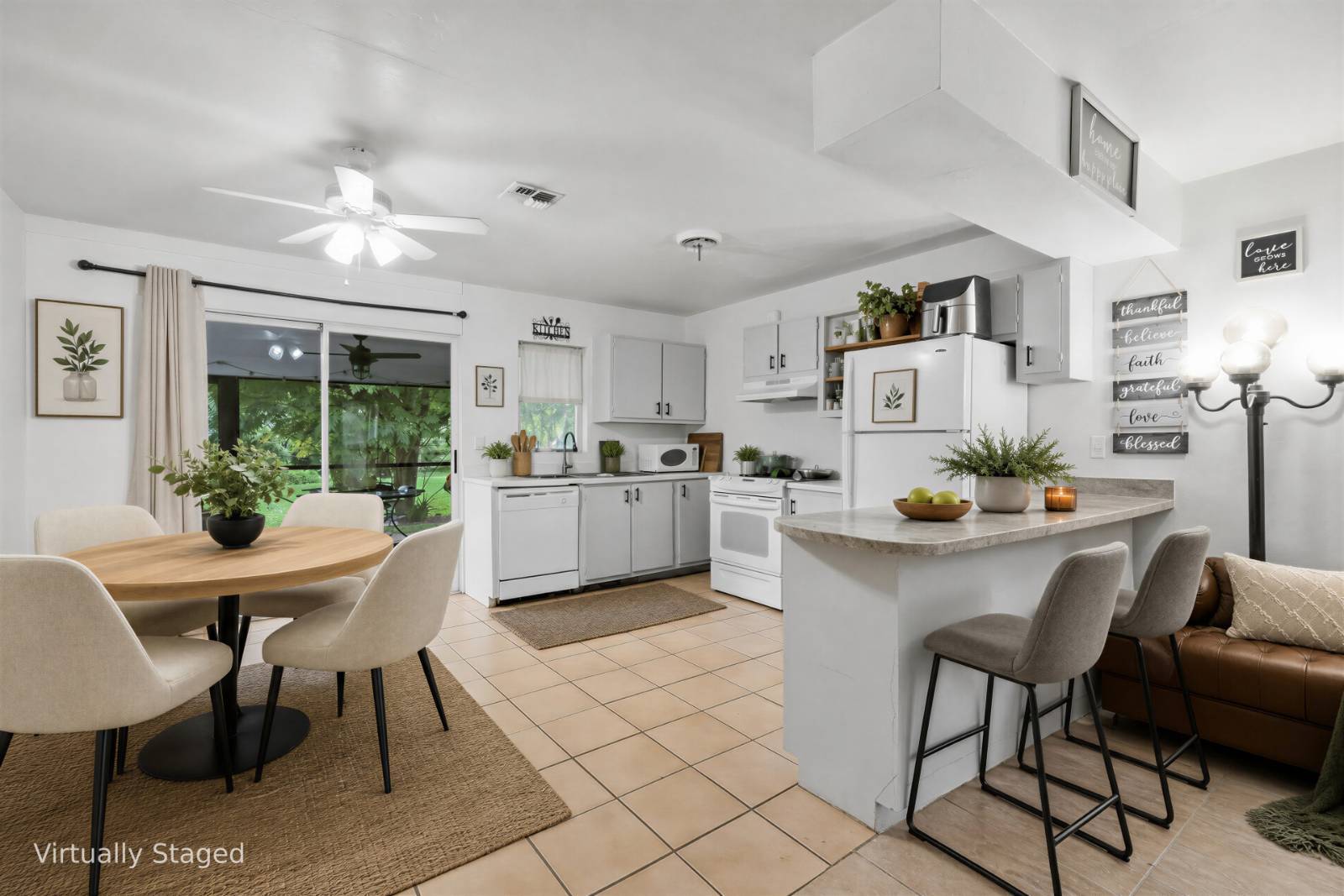 17434 / 17436 E Carnegie Cir, Fort Myers, FL 33967