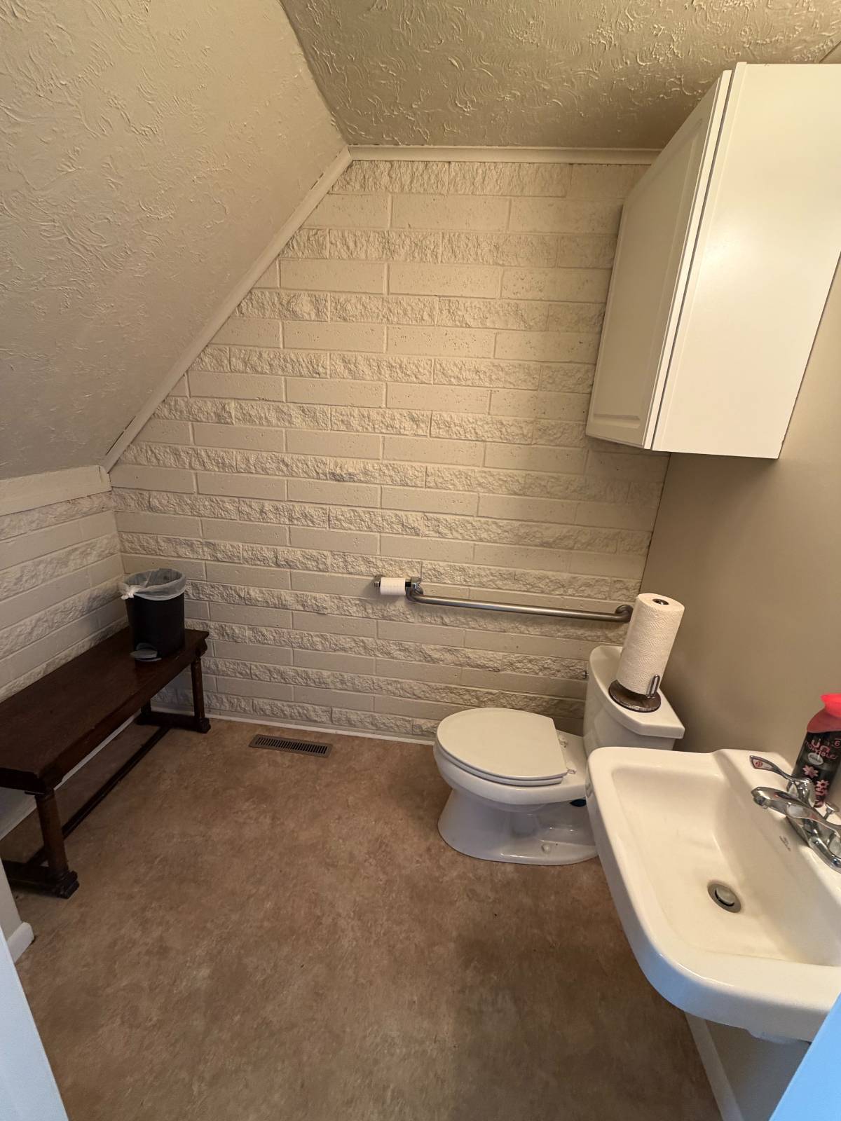 Photo 6 of 12 of home listing at 702 E 5th Street, Neligh, NE 68756