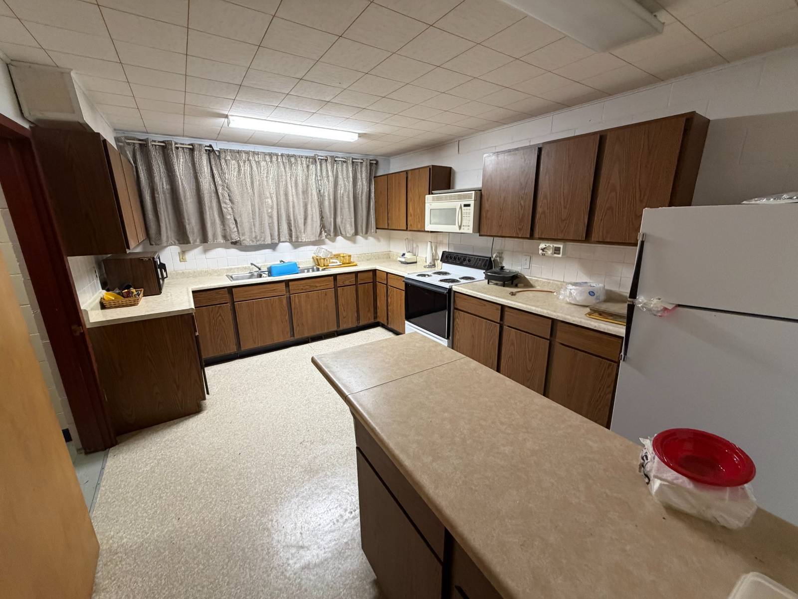 Photo 8 of 12 of home listing at 702 E 5th Street, Neligh, NE 68756