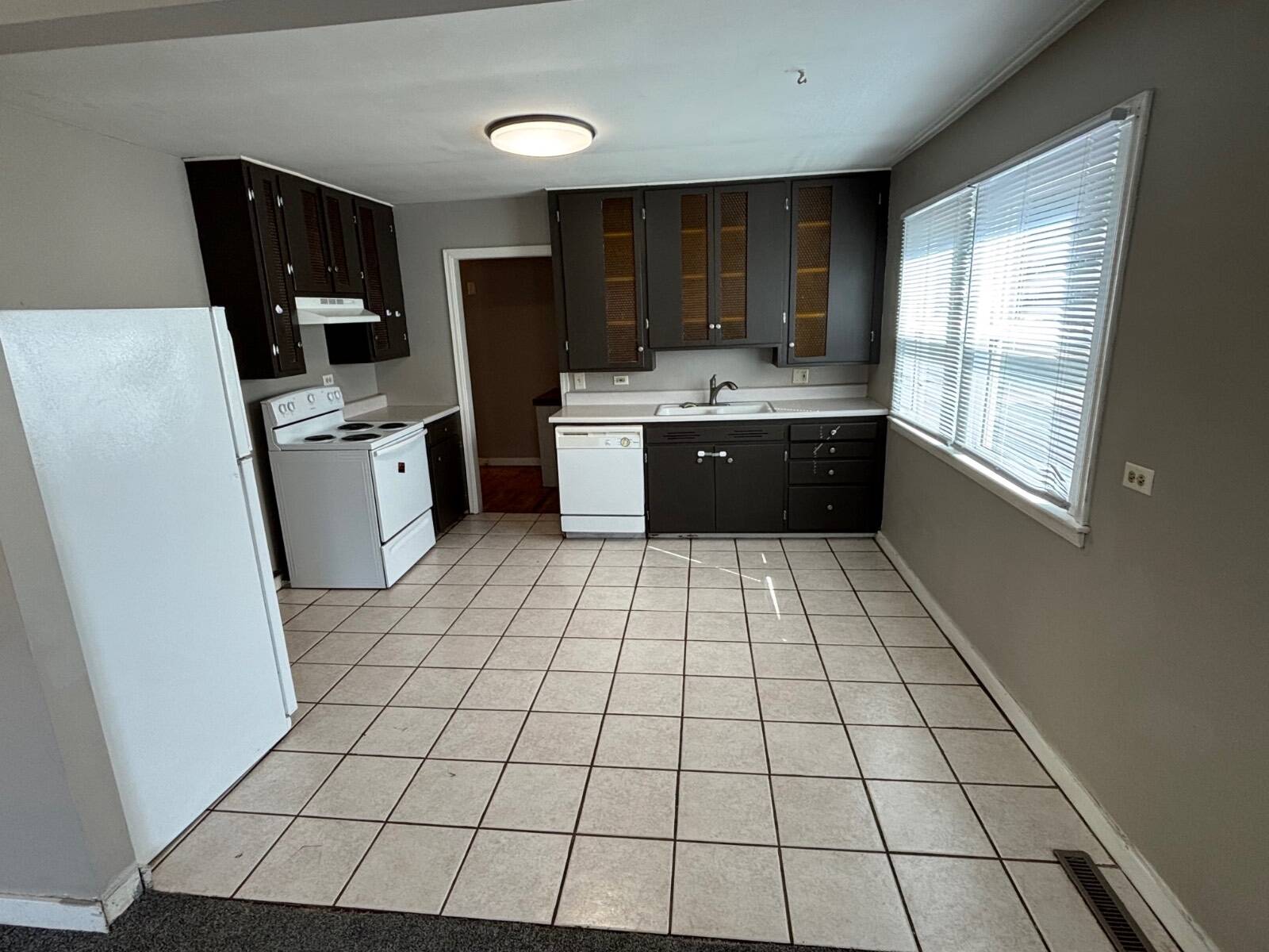 Photo 2 of 28 of home listing at 701 W 24th St, Kearney, NE 68845