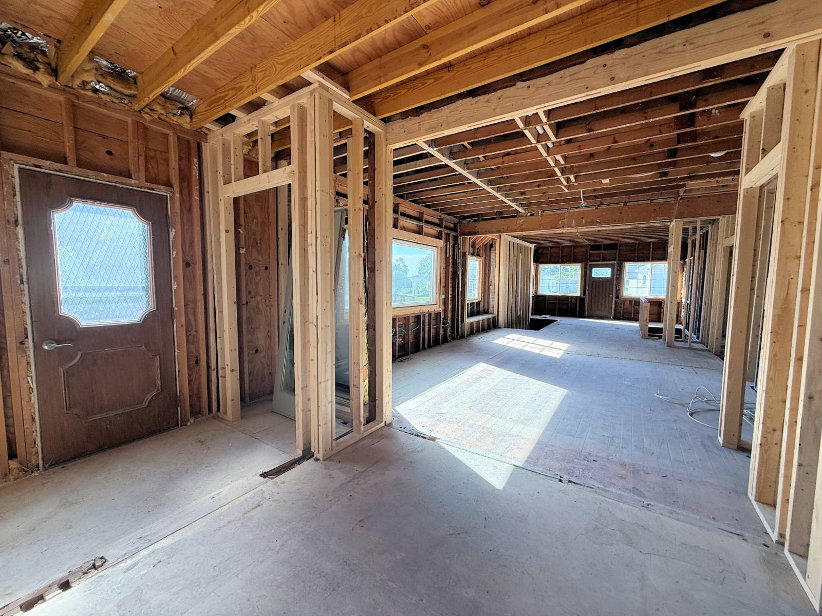 Photo 8 of 25 of home listing at 710 Garfield Street, Creighton, NE 68729
