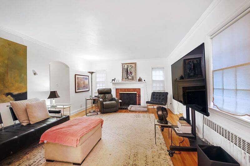 32-30 213th Street