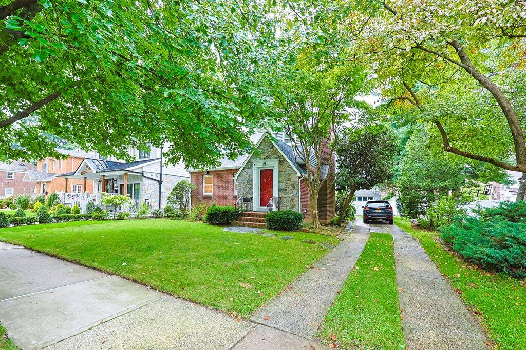 32-30 213th Street