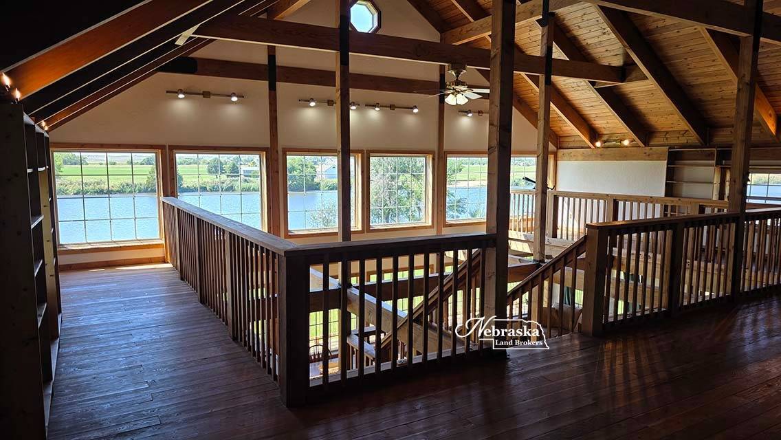 Photo 33 of 60 of home listing at 6874 East North Shore Drive, North Platte, NE 69101