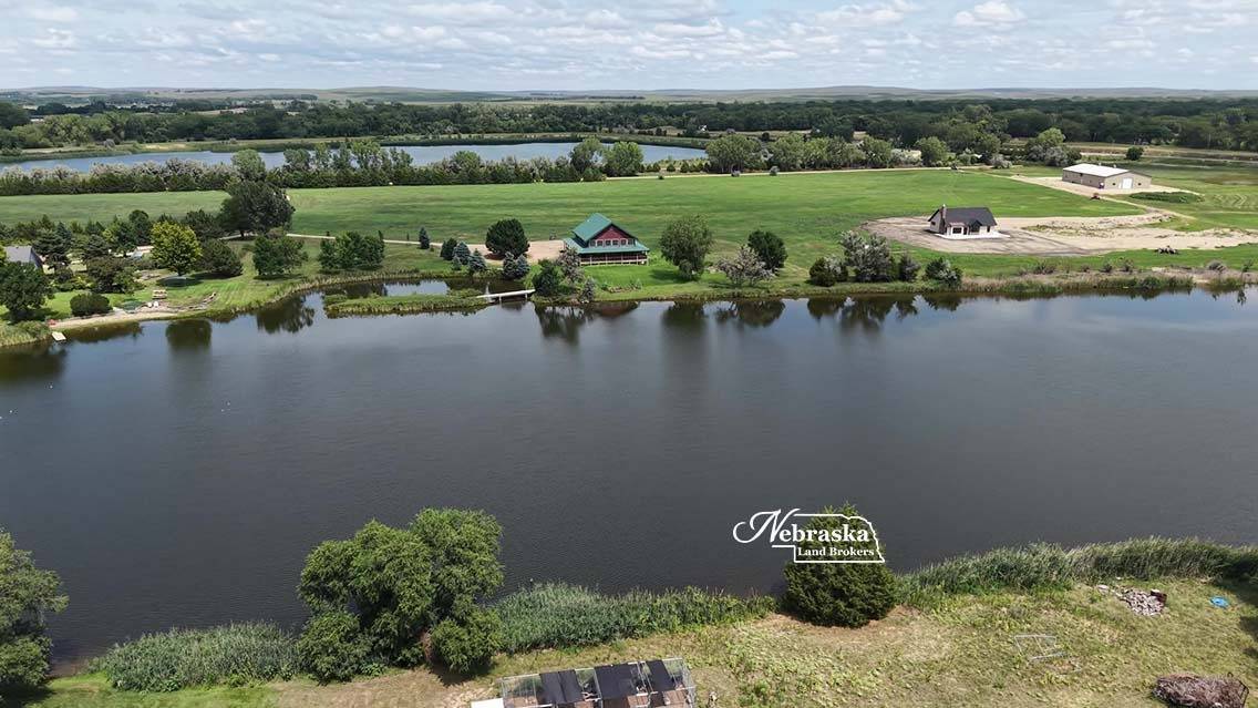 Photo 13 of 60 of home listing at 6874 East North Shore Drive, North Platte, NE 69101