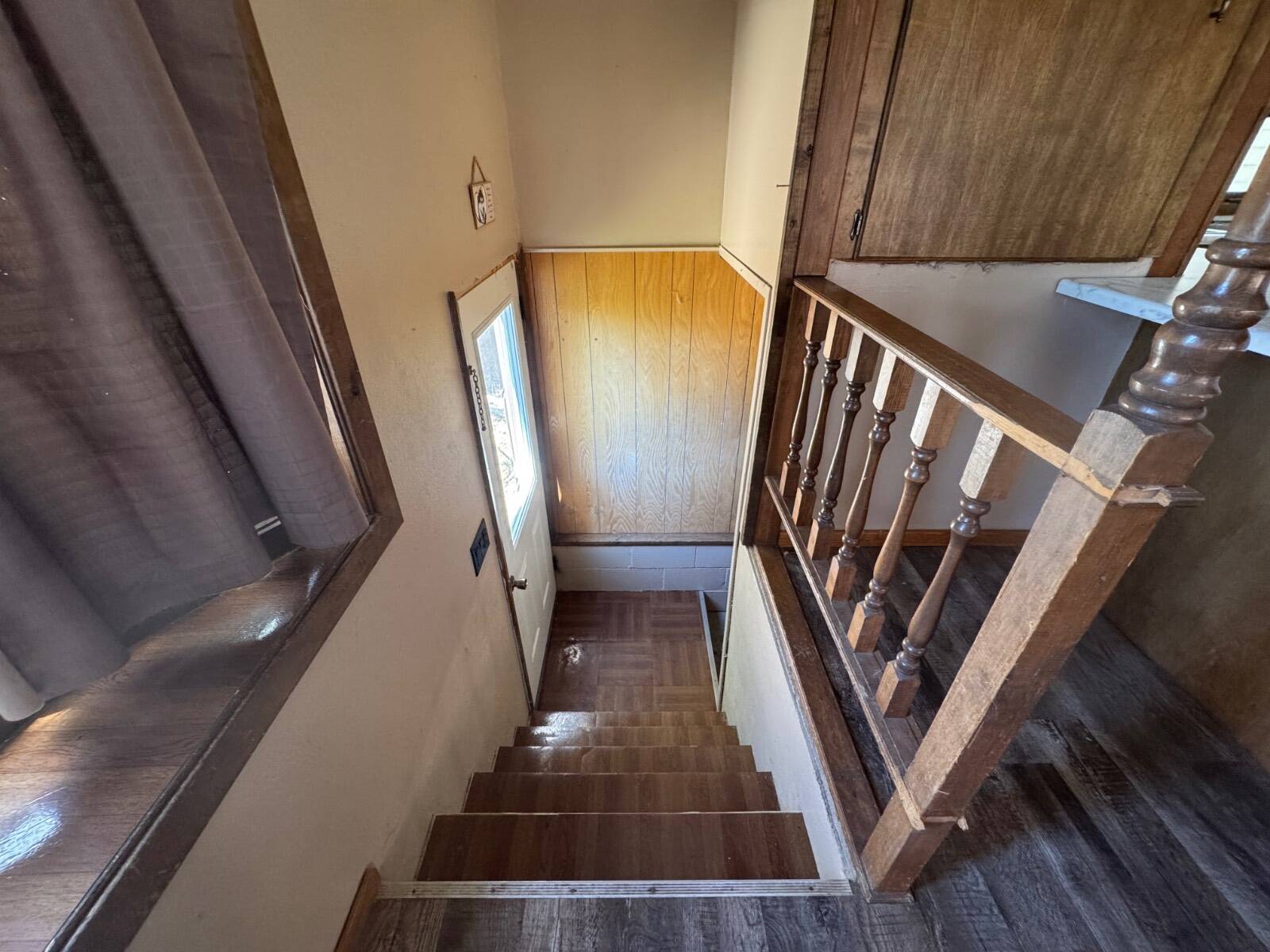 Photo 4 of 31 of home listing at 105 Ash, Crookston, NE 69212