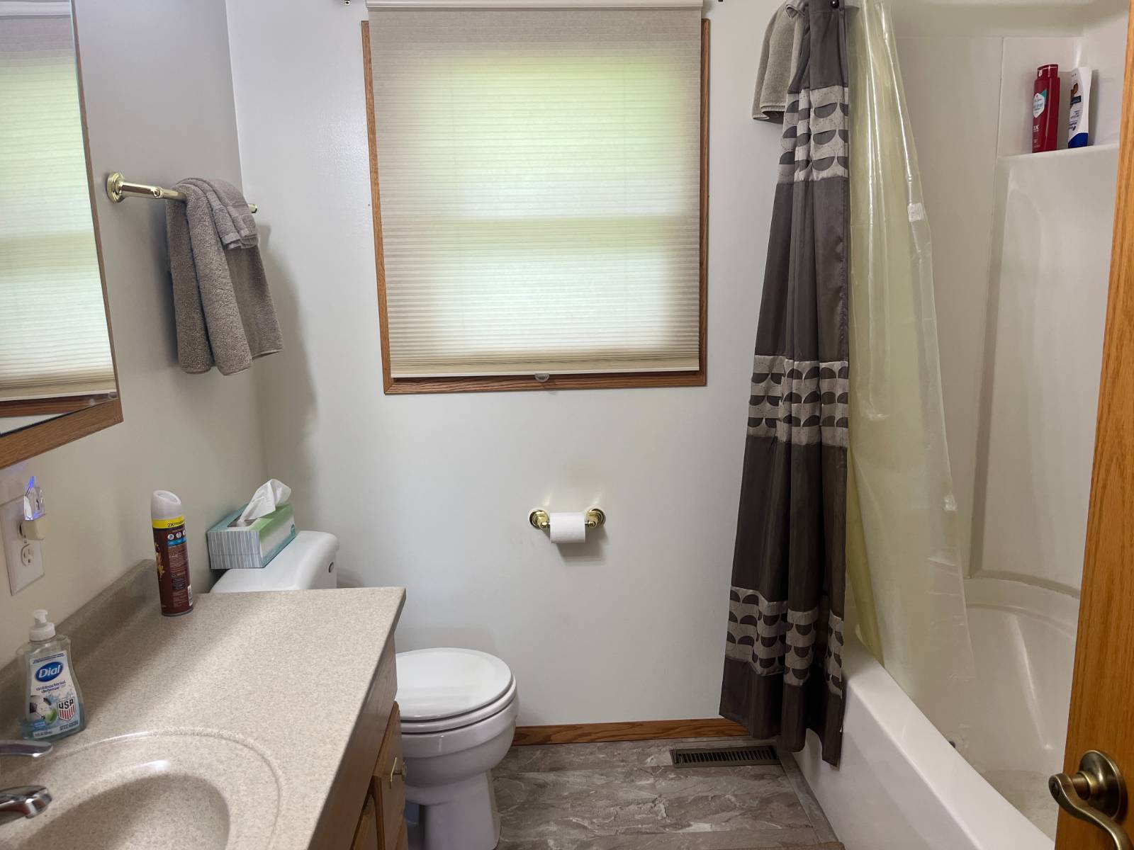 Photo 5 of 19 of home listing at 612 W 8th Street, Neligh, NE 68756