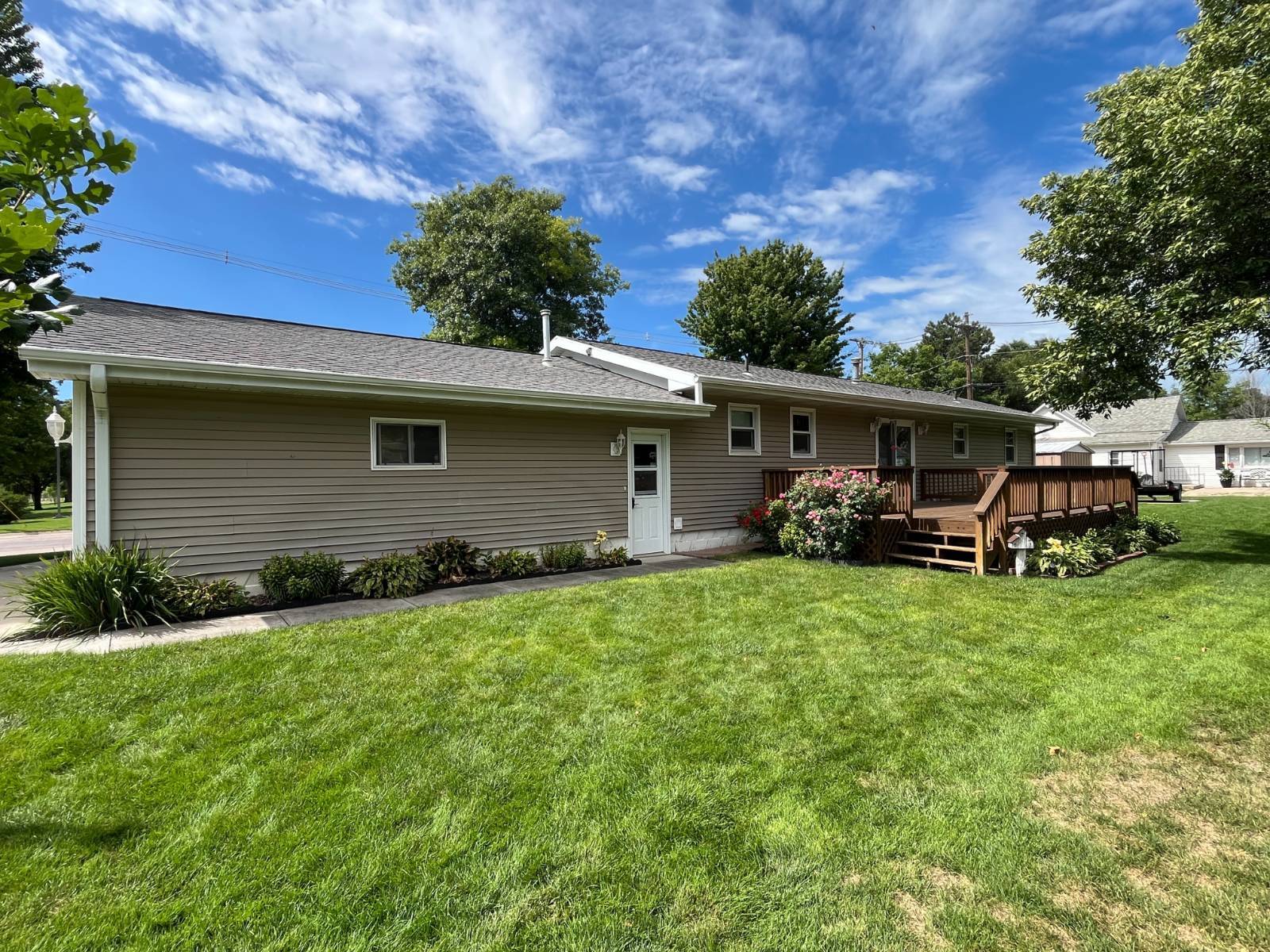 Photo 17 of 19 of home listing at 612 W 8th Street, Neligh, NE 68756