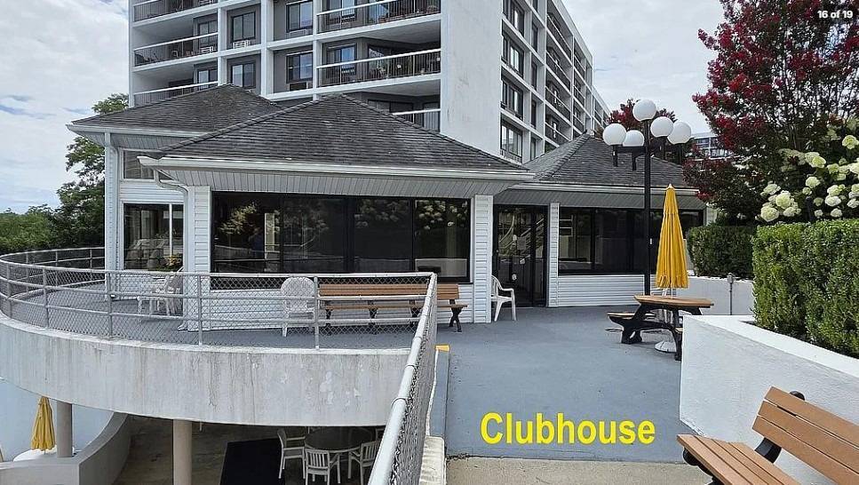 300 High Point Dr., #614