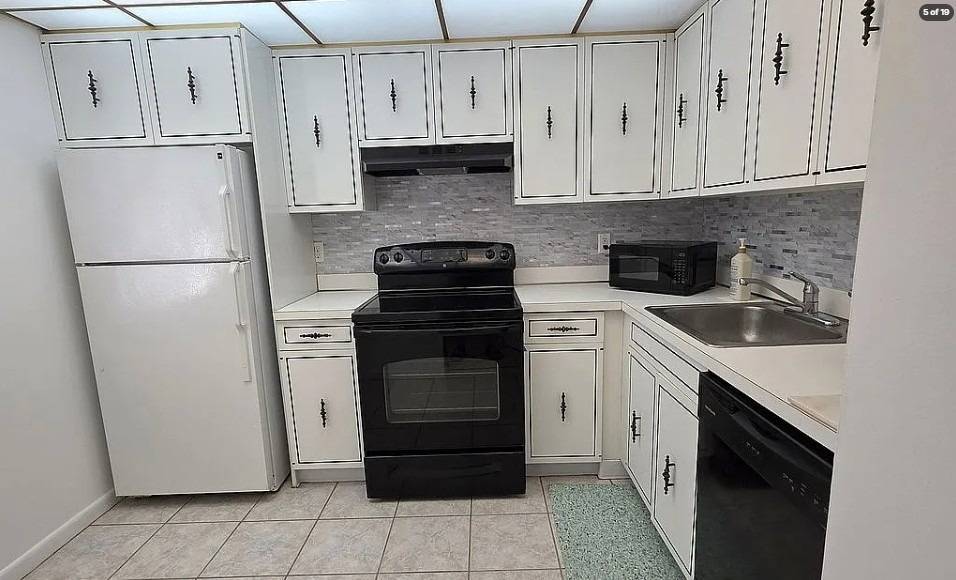 300 High Point Dr., #614