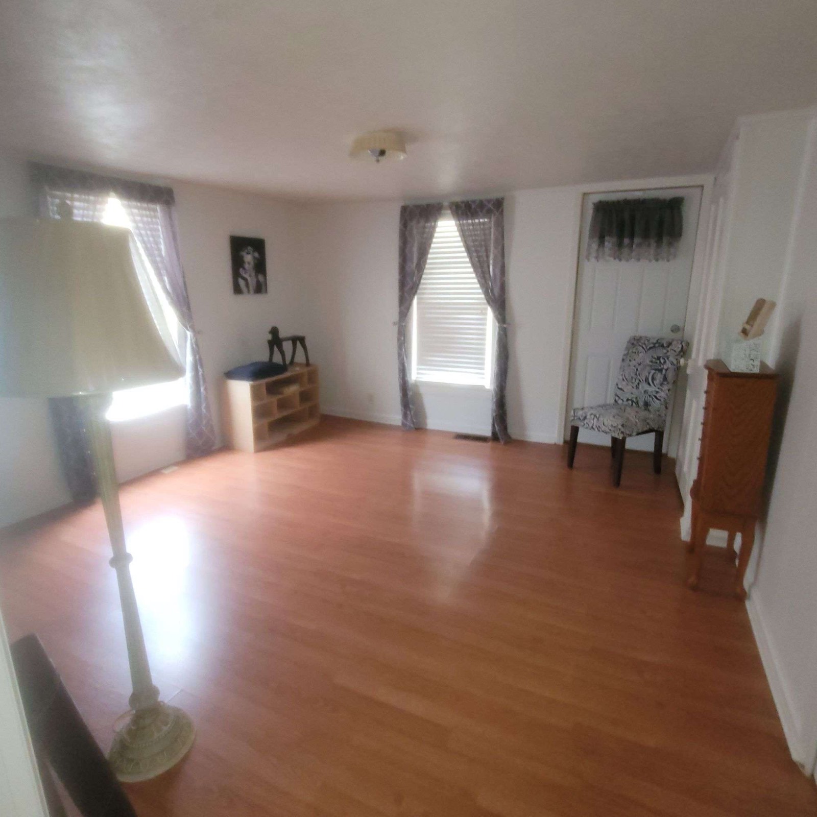 121 Nichols St