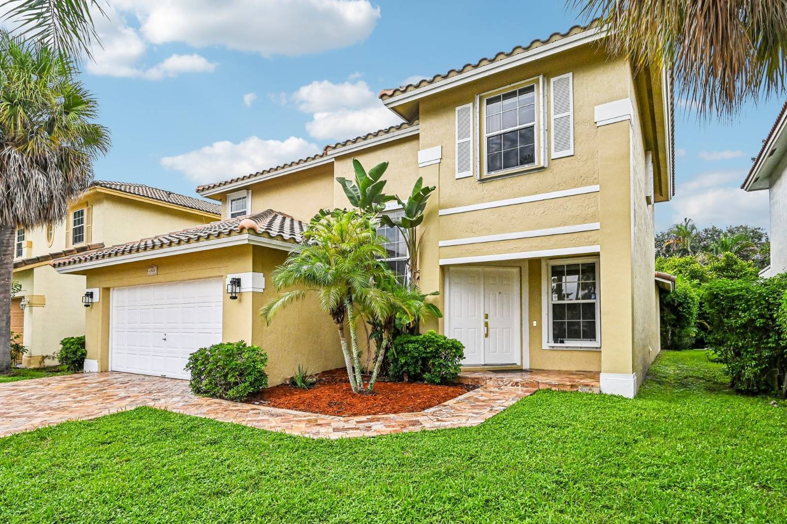 6520 NW 41st Ter, Coconut Creek, FL 33073