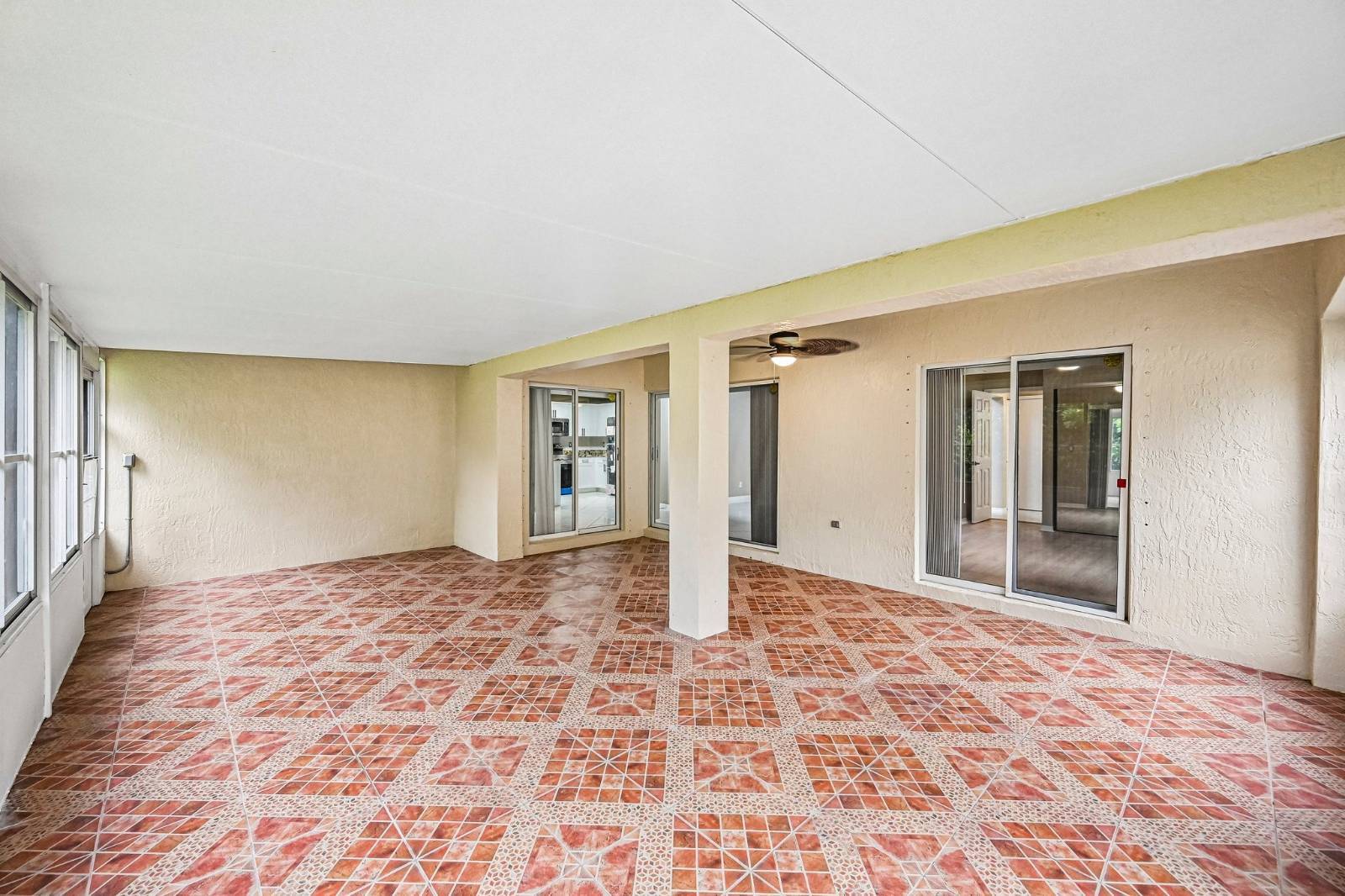 6520 NW 41st Ter, Coconut Creek, FL 33073
