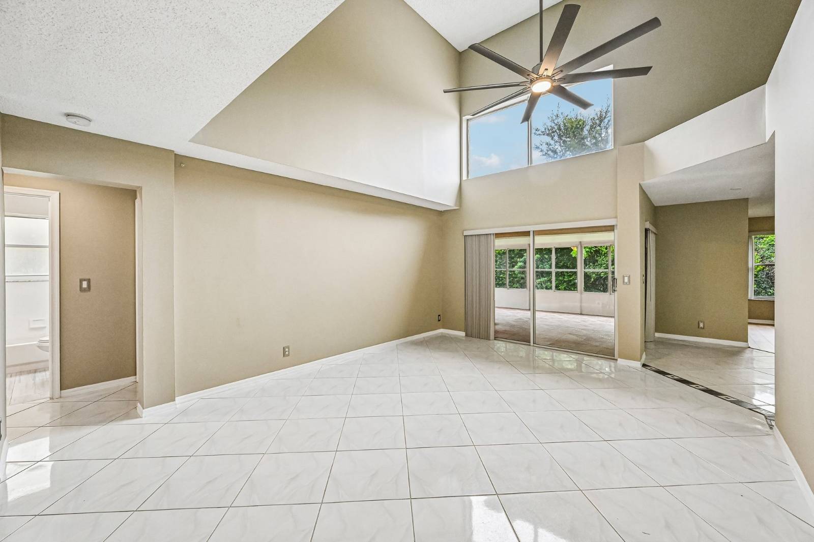 6520 NW 41st Ter, Coconut Creek, FL 33073