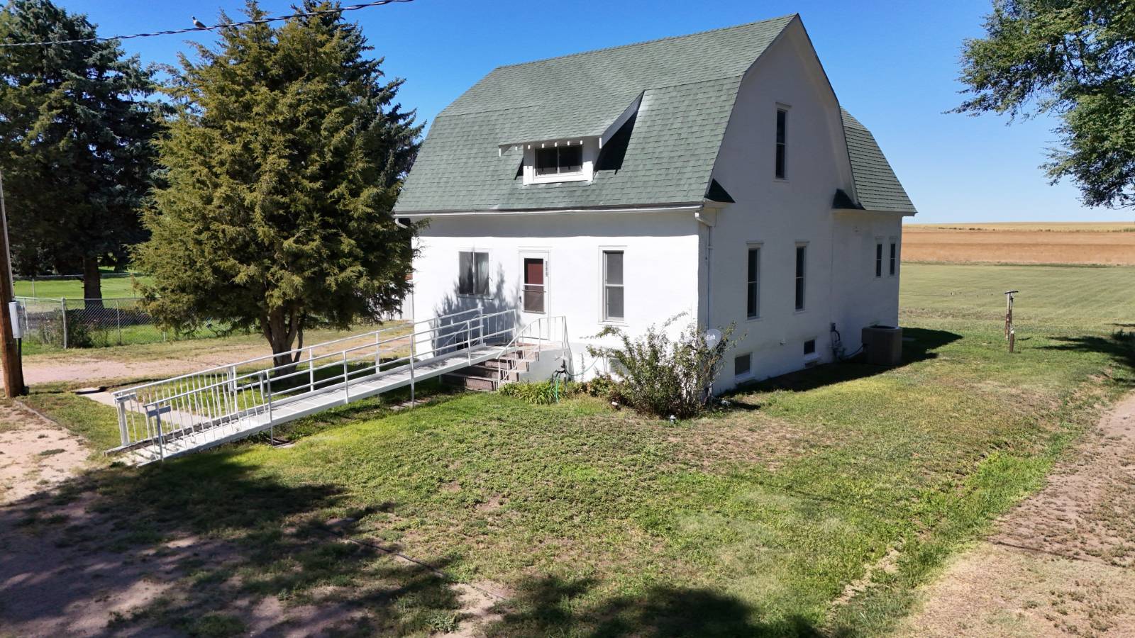 Photo 2 of 60 of home listing at 522 State Street, Dalton, NE 69131