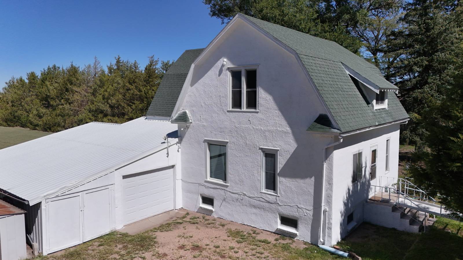 Photo 12 of 60 of home listing at 522 State Street, Dalton, NE 69131