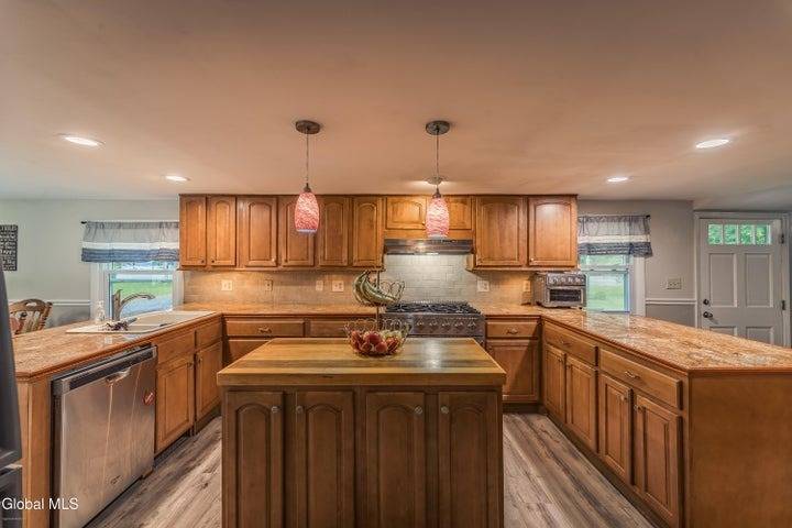 7198 Fish House Rd.