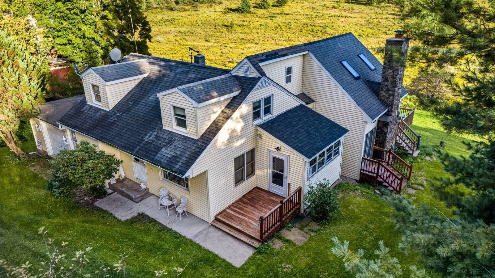 2614 Turnpike Rd