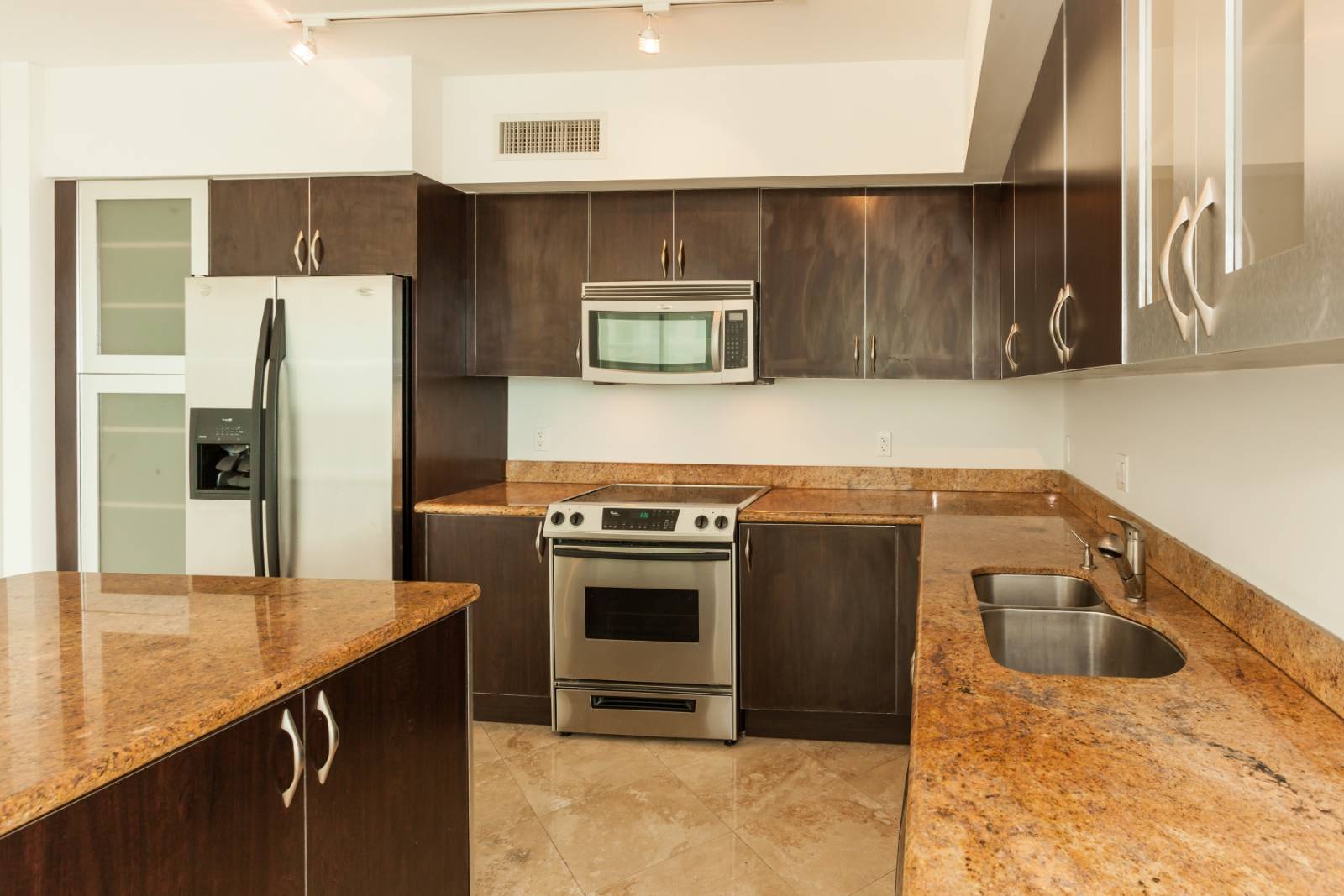1745 E Hallandale Beach Blvd, Hallandale, FL 33009