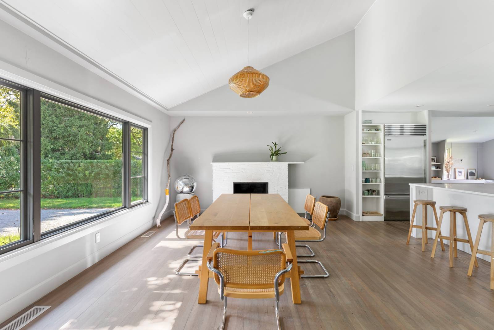 13 LIVINGSTON ROAD