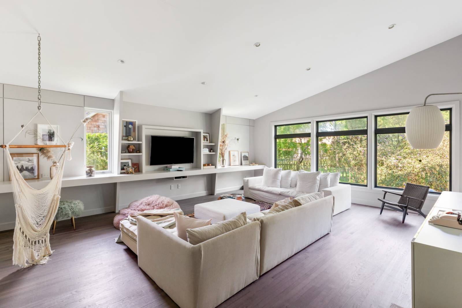 13 LIVINGSTON ROAD