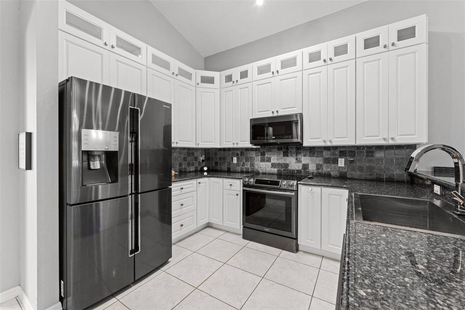 10037 Portofino Dr, Orlando, FL 32832